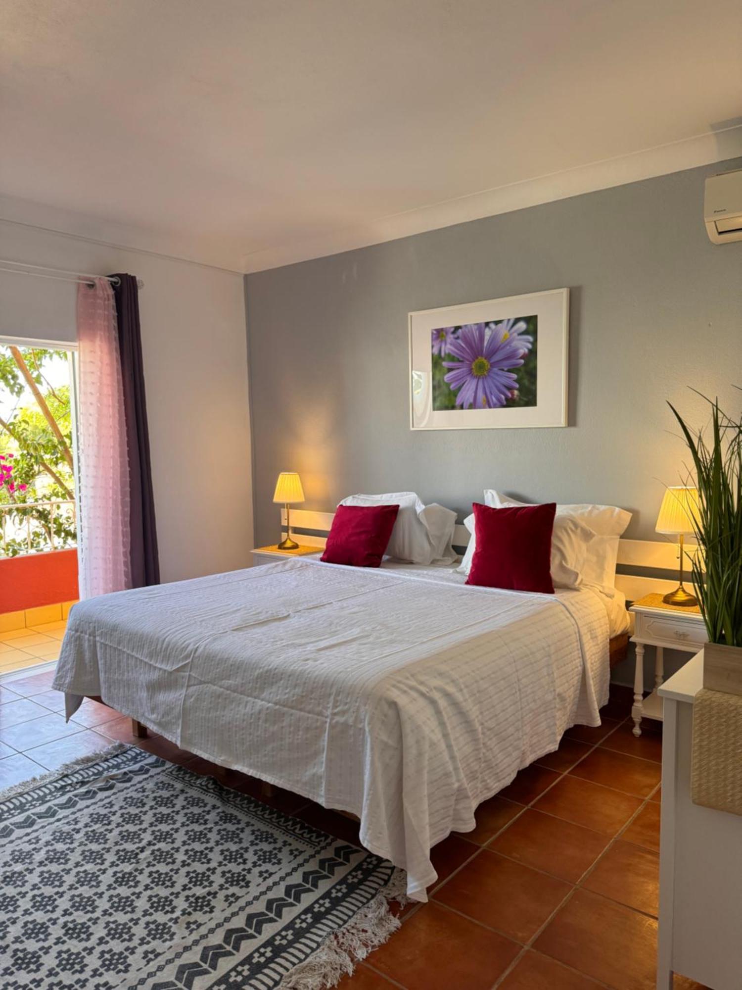 Casa Concha - Peaceful And Relaxing Hotel Lagos Exterior photo